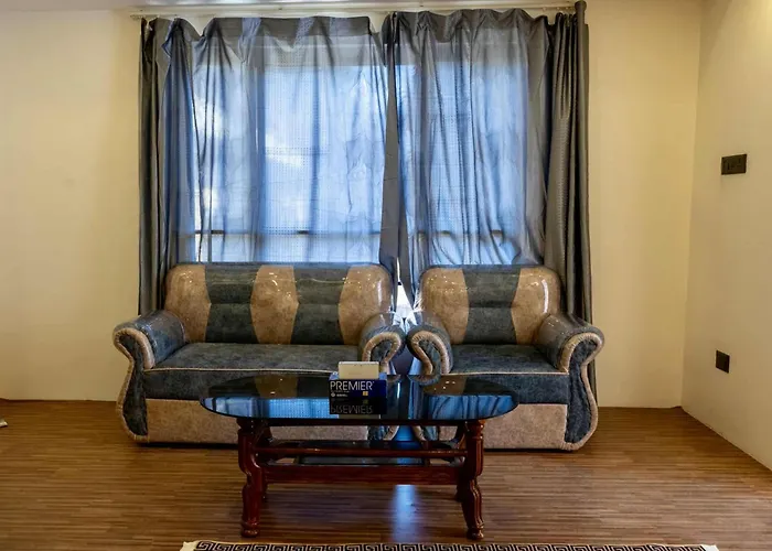 Homely Aparthotel 3*